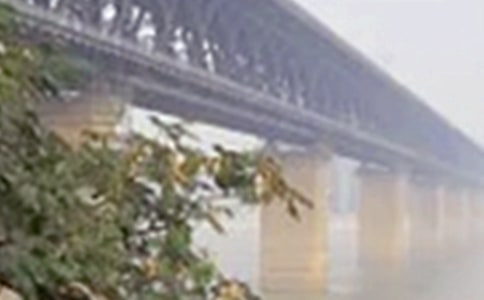 贊美長江的詩句