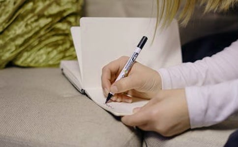 ���xӛ�x��С����䡿