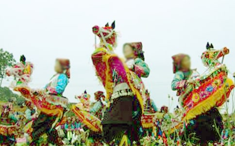 描寫風(fēng)俗的成語及解釋