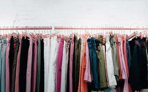 ���b��Ą�(chu��ng)�I(y��)Ӌ(j��)����(2)