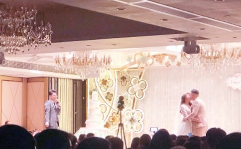 在朋友結(jié)婚慶典上的賀詞