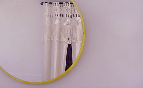 鏡子里的小男孩作文