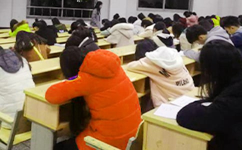 ȫ����WӢ�Z�ļ���ԇ�r�g������