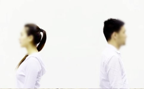 夫妻之間冷漠的說說文案