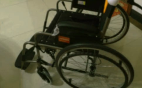 《輪椅上的霍金》說課稿