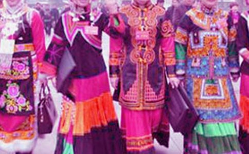 �����L������