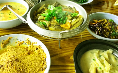 �r�Ҙ��@����