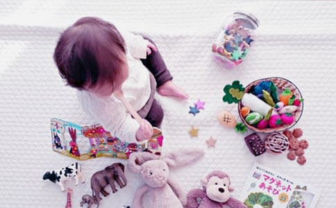 ���ص�Ů����Ӣ��С��