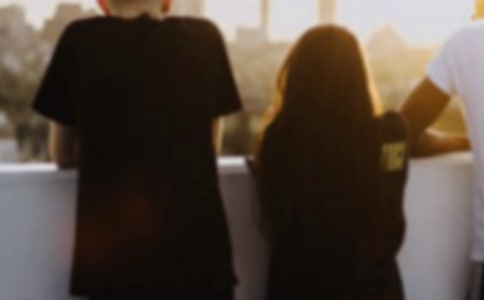 如何培養六有青年