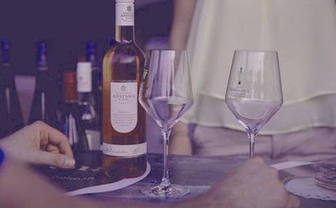 ���������HЪ���Z