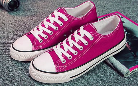 A字裙搭配什么鞋子