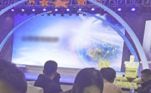 �����������ף���~