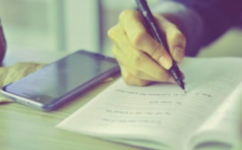 ������λ�x��У���Ʒ��