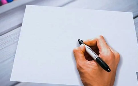 ���L����