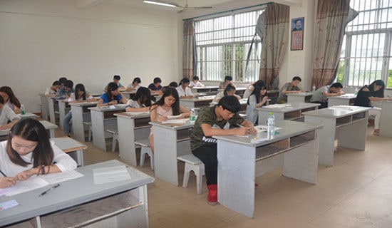 考試小學作文【熱門】