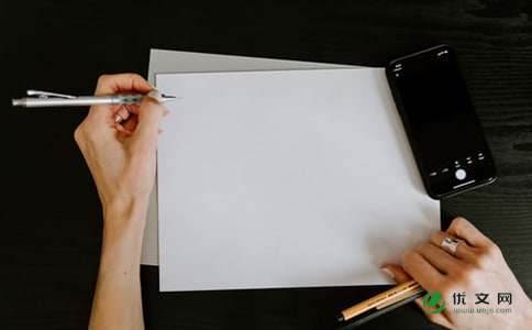 ���}����