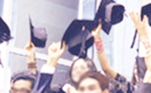 往屆畢業(yè)生自薦信范文合集七篇