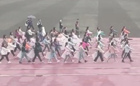 上坡路定點停車與起步操作技巧