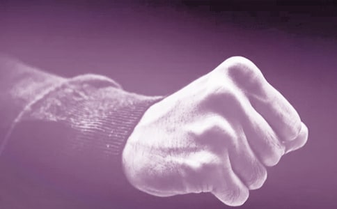 夢見與陌生人打架是什么意思