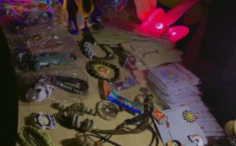 �[�ؔ�����900��