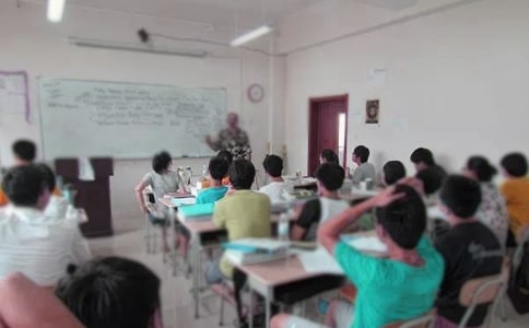 六年級上冊《把我的心臟帶回祖國》教學片斷