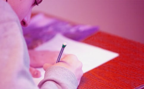 高考臨近時家長和考生應從根上克服焦慮的情緒