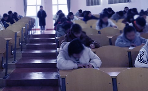 Ӣ�Z������ԇ���x���£����x10ƪ��