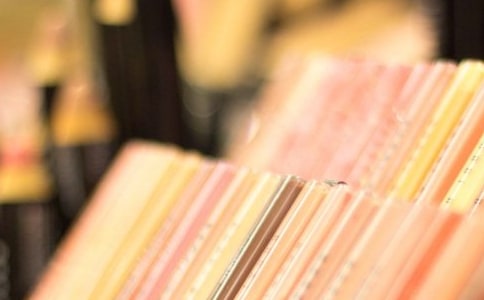 ��Ƥ�w��ʲô�ɫ�Ŀڼt�ÿ�