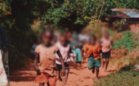 關愛留守兒童主題班會范例(15篇)