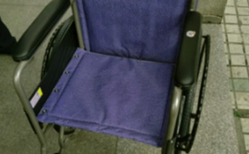 輪椅上的霍金讀后感