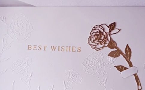 ��������Ƭף���Z���\