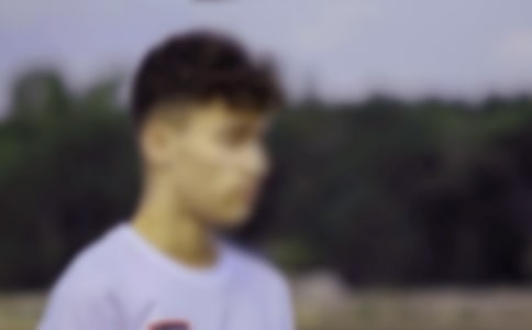 我是特別男生作文