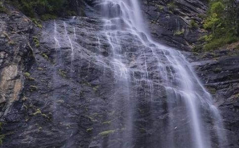 黃果樹瀑布作文