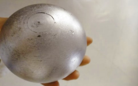 關于鉛球比賽的廣播稿