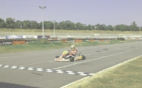 看賽車(chē)作文