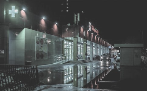 深夜的燈光作文