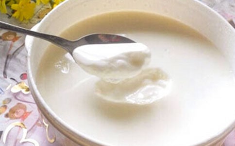 空腹喝酸奶好嗎?腸胃不好者要警惕