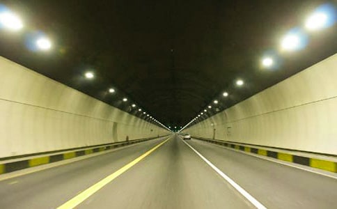 初中作文時光隧道