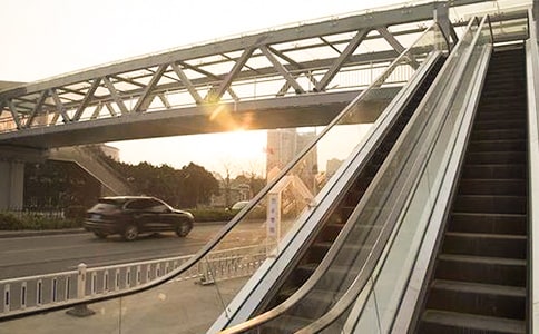 恒心搭起通天橋_850字