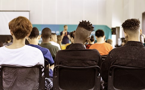 托福高頻介詞搭配:AT詞組用法介紹