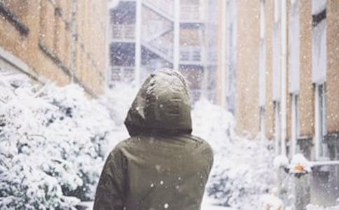 ��ѩ�˿��D��Ԓ����(y��u)�㣩