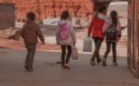 �l��С�W�̌����΃������E����