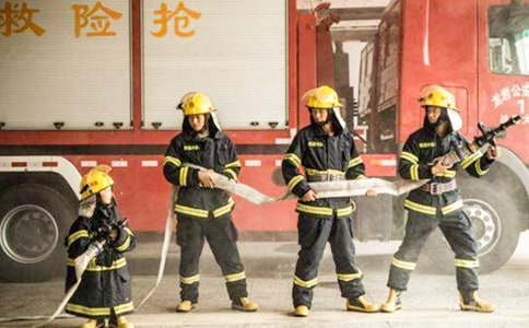 小小消防員作文合集(15篇)