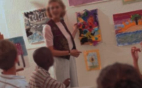 幼兒園中班教師個人述職報告