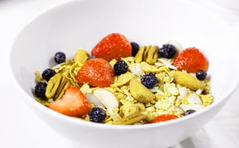 老人健康吃早餐要注意把握時(shí)間