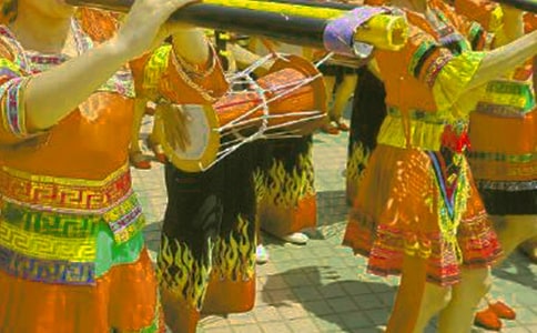 (��(y��u)��)��������������