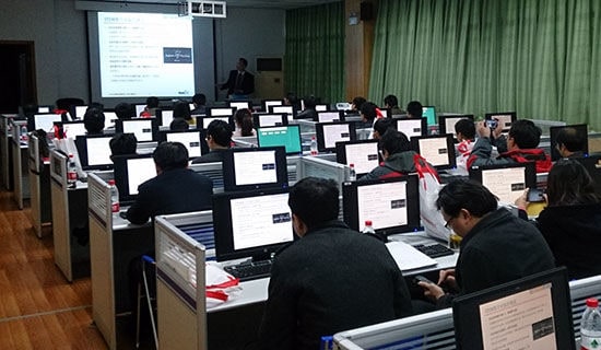 �̌W������ģ��]��